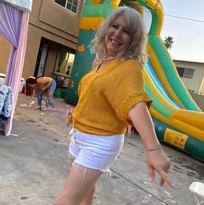 Meet your Posher, Irene